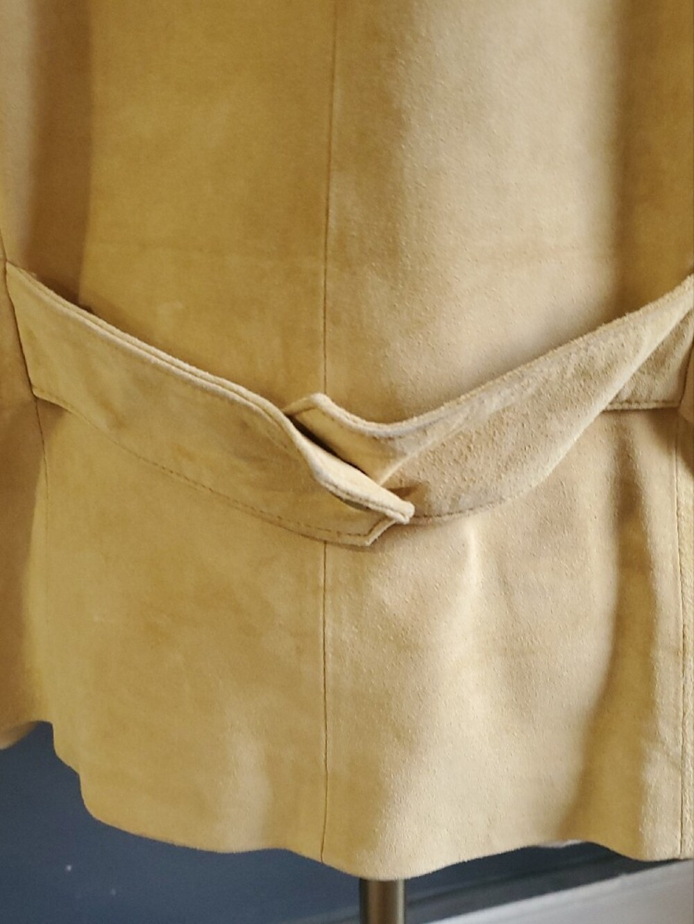 Women’s Tan Suede Moto  Zip-Front Leather Jacket - Picture 10 of 17